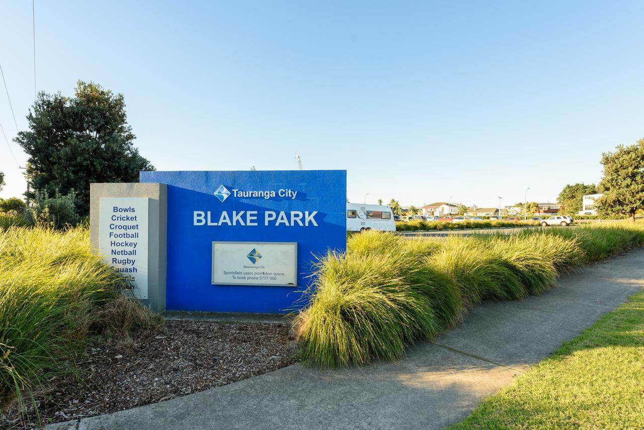 Convenient Family Bach With Easy Access To Blake Park The Beach And Downtown Mount Maunganui Ngoại thất bức ảnh